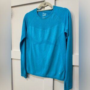🫶🏽Price reduction🫶🏽 Old Navy Athletic top in size Med